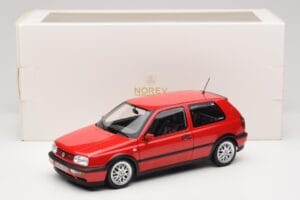 Volkswagen Golf Mk3 GTI Flash Red Norev 1:18 188418 Metal — zdjęcie 8 z 8
