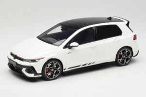Volkswagen Golf Mk8 GTI Clubsport Pure White Otto 1:18 OT1221 Żywica