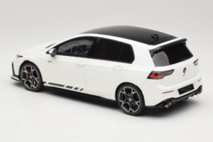 Volkswagen Golf Mk8 GTI Clubsport Pure White Otto 1:18 OT1221 Żywica — zdjęcie 5 z 6
