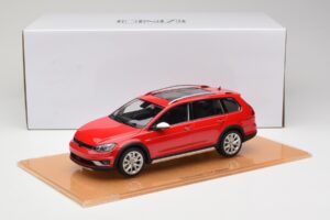 Volkswagen Golf Mk7 Alltrack Tornado Red DNA 1:18 DNA000035 Żywica — zdjęcie 6 z 6