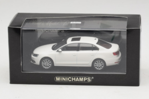 Volkswagen Jetta Mk6 Biały Minichamps 1:43 JETTA003 Metal — zdjęcie 4 z 4