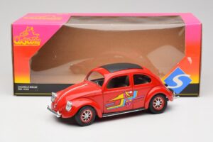 Volkswagen Beetle Czerwony Solido 1:18 8306 Metal — zdjęcie 8 z 8