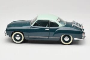 Volkswagen Karmann Ghia Niebieski Solido 1:18 8061 Metal — zdjęcie 4 z 8
