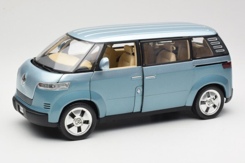 Volkswagen Microbus Concept Jasnozielony Revell 1:18 08444 Metal