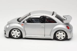 Volkswagen New Beetle RSi Srebrny Bburago 1:18 3306 Metal — zdjęcie 4 z 8