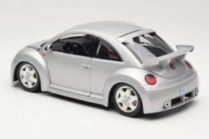 Volkswagen New Beetle RSi Srebrny Bburago 1:18 3306 Metal — zdjęcie 7 z 8