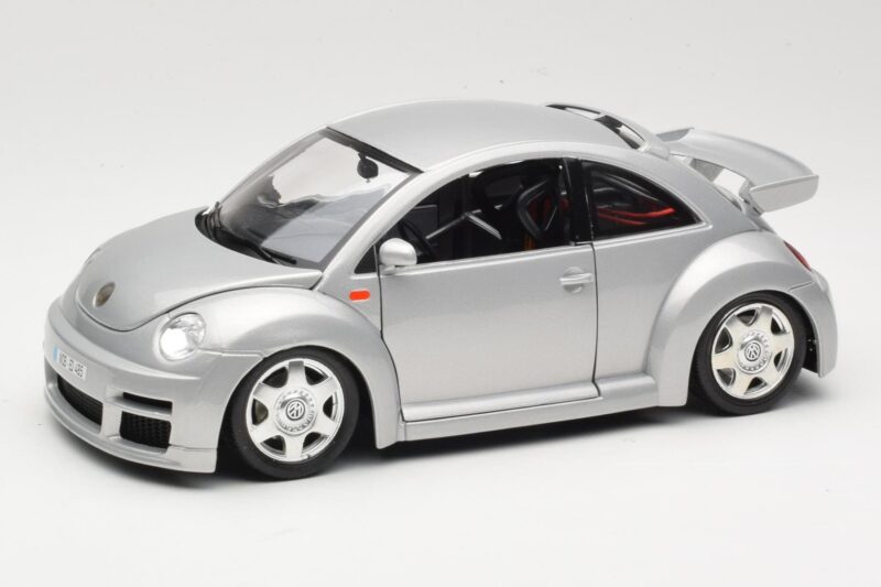 Volkswagen New Beetle RSi Srebrny Bburago 1:18 3306 Metal