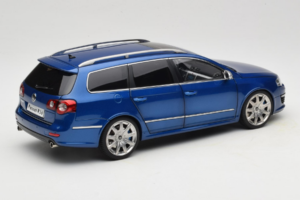 Volkswagen Passat B6 R36 Variant Niebieski NZG 1:18 KF044 Metal — zdjęcie 4 z 9