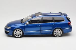 Volkswagen Passat B6 R36 Variant Niebieski NZG 1:18 KF044 Metal — zdjęcie 5 z 9