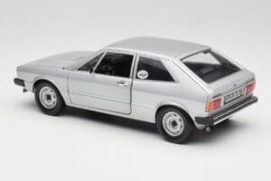 Volkswagen Scirocco GT Mk1 Silver Metallic Revell 1:18 08833 Metal — zdjęcie 7 z 8
