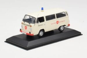 Volkswagen T2 Ambulance Malteser Hilfsdienst Minichamps 1:43 400053092 Metal — zdjęcie 2 z 4