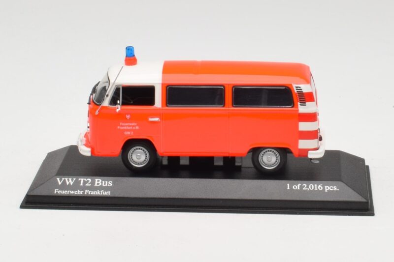 Volkswagen T2 Bus Fire Department Frankfurt Minichamps 1:43 400053091 Metal