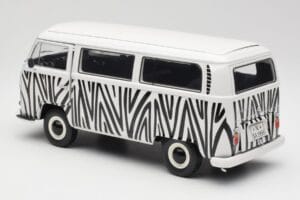 Volkswagen T2a Bus Safari Schuco 1:18 00191 Metal — zdjęcie 7 z 8