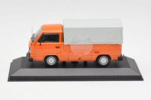 Volkswagen T3 Flatbed Pomarańczowy Minichamps 1:43 400055200 Metal