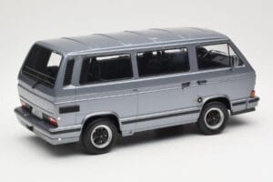 Volkswagen T3 Porsche B32 Minibus Niebieski KK-Scale 1:18 KKDC180221 Metal — zdjęcie 2 z 6