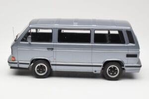 Volkswagen T3 Porsche B32 Minibus Niebieski KK-Scale 1:18 KKDC180221 Metal — zdjęcie 3 z 6