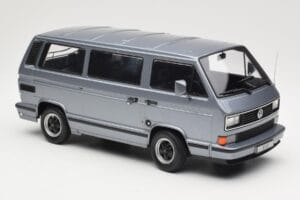 Volkswagen T3 Porsche B32 Minibus Niebieski KK-Scale 1:18 KKDC180221 Metal — zdjęcie 4 z 6