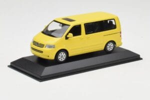 Volkswagen T5 Bus Żółty Minichamps 1:43 842902111 Metal — zdjęcie 2 z 4