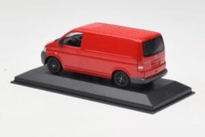 Volkswagen T5 Furgon Dostawczy Czerwony & Czarne Koła Minichamps 1:43 400052260-B Metal — zdjęcie 3 z 4