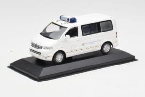Volkswagen T5 Multivan Bundeswehr Lekarz Ratunkowy Prototyp Minichamps 1:43 400052291-P1 Metal — zdjęcie 2 z 4