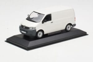 Volkswagen T5 Transporter Biały Minichamps 1:43 T5002-B Metal — zdjęcie 2 z 4