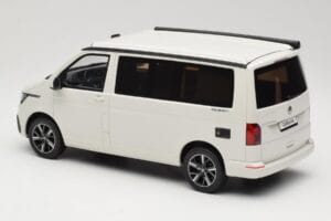Volkswagen T6.1 California Ocean Candy White Otto 1:18 OT488 Żywica — zdjęcie 5 z 6