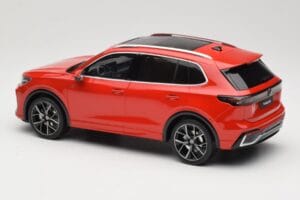 Volkswagen Tiguan eTSI R-Line Persimmon Red Metallic Otto 1:18 OT489 Żywica — zdjęcie 5 z 6