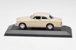 Volvo 121 Amazon Beżowy Minichamps 1:43 940171002 Metal
