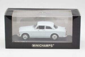 Volvo 121 Amazon Jasnoniebieski Minichamps 1:43 430171007 Metal — zdjęcie 4 z 4