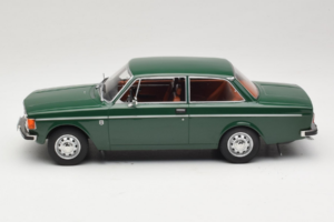 Volvo 142 Zielony MCG 1:18 MCG18005 Metal — zdjęcie 3 z 6