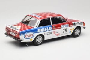 Volvo 142 #29 M. Alen / I. Kivimaki Rally 1000 Lakes 1973 MCG 1:18 MCG18528R Metal — zdjęcie 2 z 6