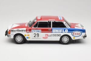 Volvo 142 #29 M. Alen / I. Kivimaki Rally 1000 Lakes 1973 MCG 1:18 MCG18528R Metal — zdjęcie 3 z 6