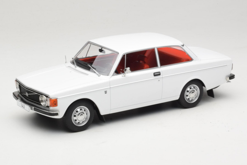Volvo 142 Biały MCG 1:18 MCG18445 Metal