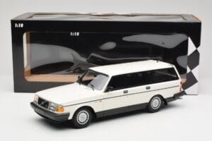 Volvo 240 GL Kombi Biały Minichamps 1:18 155171412 Metal — zdjęcie 6 z 6