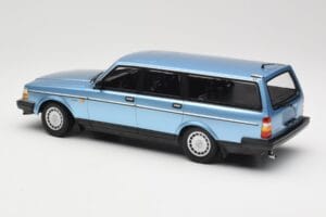 Volvo 240 GL Estate Blue Metallic Minichamps 1:18 155171414 Metal — zdjęcie 5 z 6