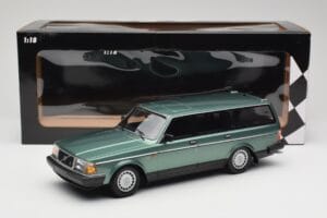 Volvo 240 GL Estate Green Metallic Minichamps 1:18 155171410 Metal — zdjęcie 6 z 6