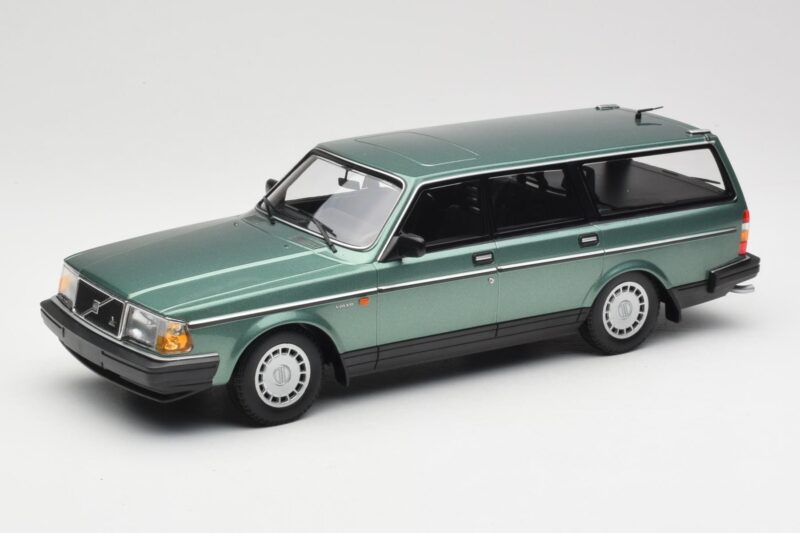 Volvo 240 GL Estate Green Metallic Minichamps 1:18 155171410 Metal
