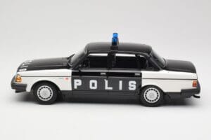 Volvo 240 GL Polis Sweden Czarny Minichamps 1:18 155171497 Metal — zdjęcie 3 z 6