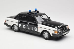 Volvo 240 GL Polis Sweden Czarny Minichamps 1:18 155171497 Metal — zdjęcie 4 z 6