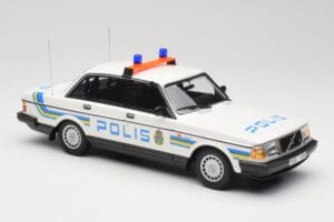 Volvo 240 GL Polis Sweden Minichamps 1:18 155171490 Metal — zdjęcie 4 z 6