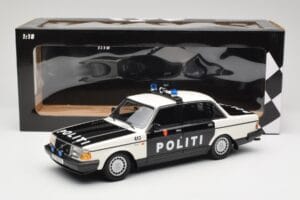 Volvo 240 GL Politi Norway Czarny Minichamps 1:18 155171496 Metal — zdjęcie 6 z 6