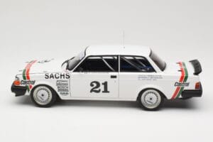 Volvo 240 Turbo #21 P. Stureson DTM Winner Wunstorf 1985 AUTOart 1:18 88592 Metal — zdjęcie 4 z 8