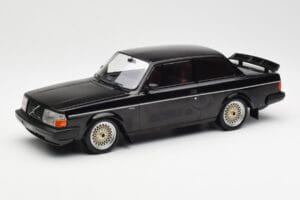 Volvo 240 Turbo Czarny Custom IXO 1:18 18CMC178 Metal