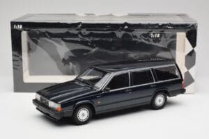 Volvo 740 GL Kombi Ciemnozielony Metalik Minichamps 1:18 155171771 Metal — zdjęcie 6 z 6