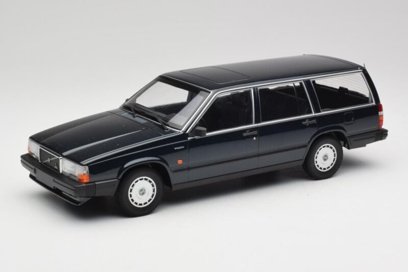 Volvo 740 GL Kombi Ciemnozielony Metalik Minichamps 1:18 155171771 Metal