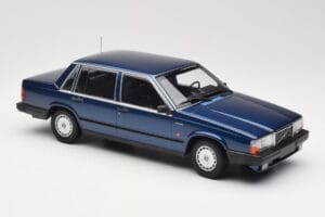 Volvo 740 GL Dark Blue Metallic Minichamps 1:18 155171701 Metal — zdjęcie 4 z 6