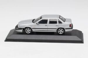Volvo 850 Srebrny Minichamps 1:43 430171402 Metal