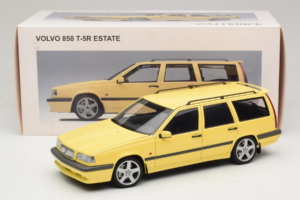 Volvo 850 T-5R Kombi Cream Yellow AUTOart 1:18 79506 Metal — zdjęcie 8 z 8