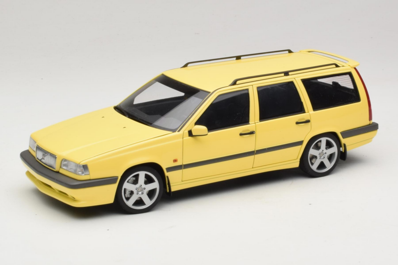 Volvo 850 T-5R Kombi Cream Yellow AUTOart 1:18 79506 Metal