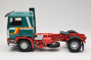 Volvo F1220 Zielony Czerwony Road Kings 1:18 RK180032 Metal — zdjęcie 4 z 8